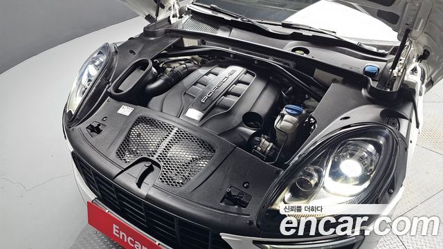 Porsche Macan 2017 — photo 6