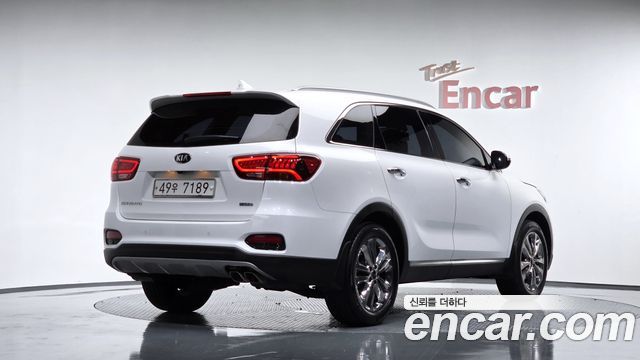 Kia Sorento 2019 — photo 2