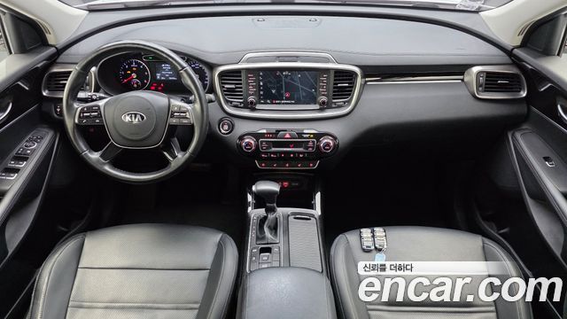 Kia Sorento 2019 — photo 10