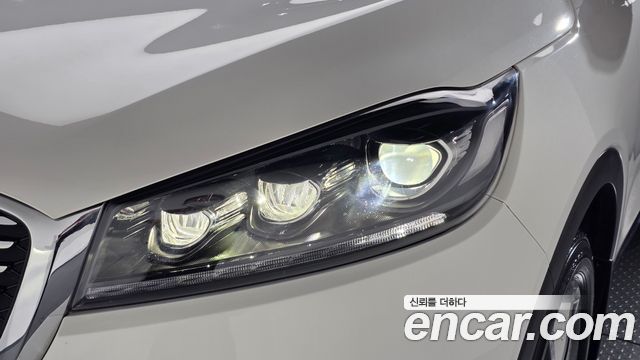 Kia Sorento 2019 — photo 8