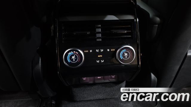 Land Rover Range Rover Sport 2023 — photo 18