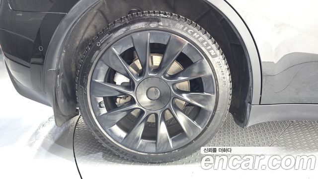 Tesla Model Y 2022 — photo 5