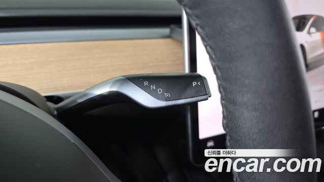 Tesla Model Y 2022 — photo 12