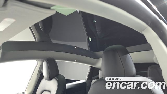 Tesla Model Y 2022 — photo 22