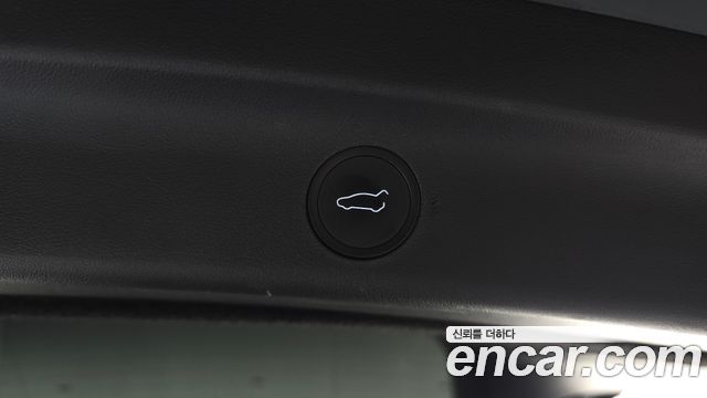 Tesla Model Y 2022 — photo 23
