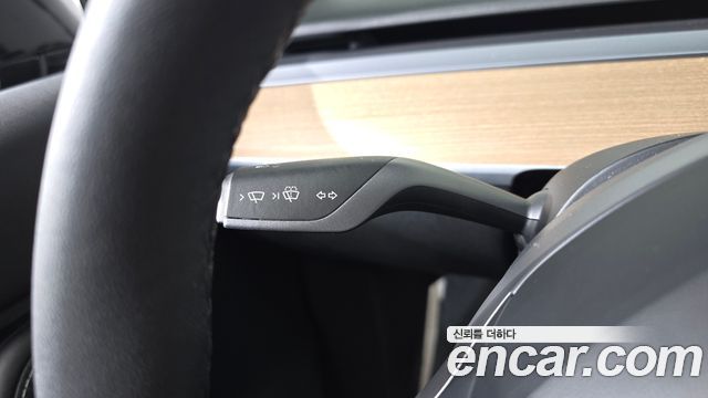 Tesla Model Y 2022 — photo 26