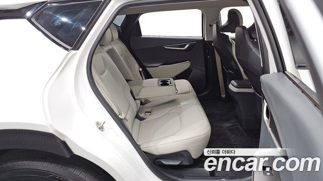 Kia EV6 2022 — photo 17