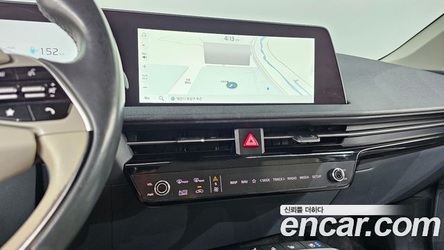 Kia EV6 2022 — photo 18