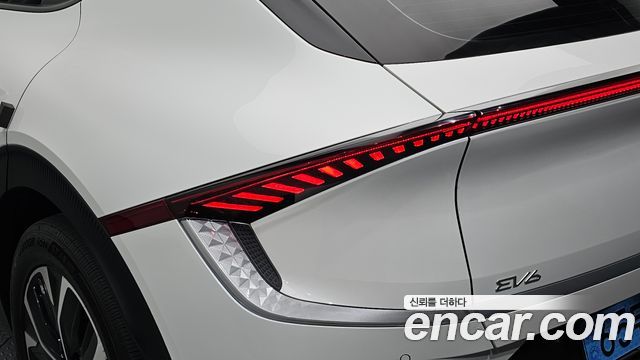 Kia EV6 2022 — photo 9