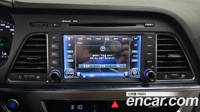 Hyundai Sonata 2015 — photo 16