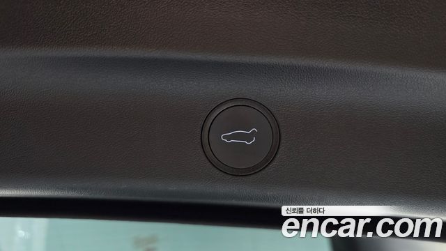 Tesla Model Y 2024 — photo 23