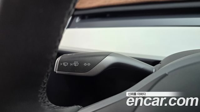 Tesla Model Y 2024 — photo 26