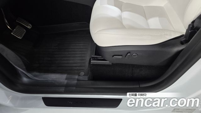 Tesla Model Y 2024 — photo 29