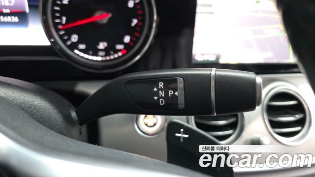 Mercedes-Benz E-Class 2019 — photo 12
