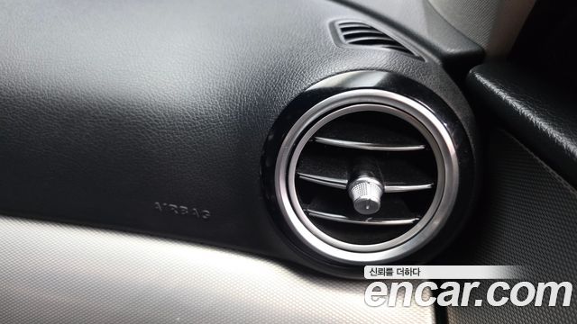 Mercedes-Benz E-Class 2019 — photo 34