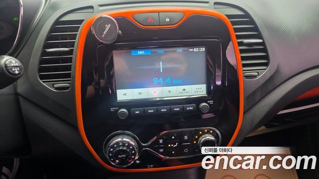 Renault Korea QM3 2015 — photo 11