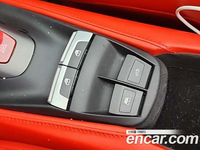 Ferrari 488 2017 — photo 13