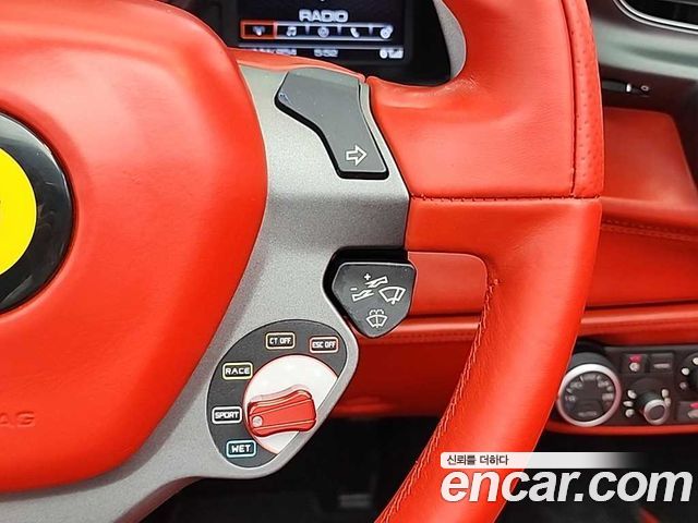Ferrari 488 2017 — photo 15