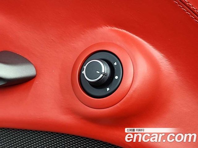 Ferrari 488 2017 — photo 18