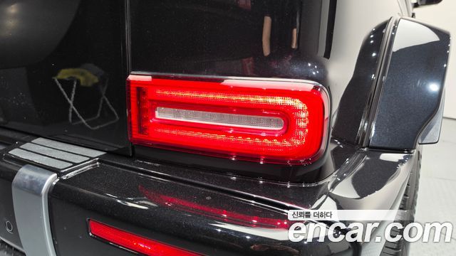 Mercedes-Benz G-Class 2020 — photo 9