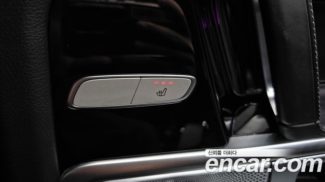 Mercedes-Benz G-Class 2020 — photo 29