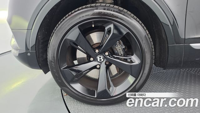 Bentley Bentayga 2018 — photo 5