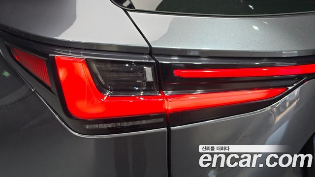 Lexus NX 2023 — photo 9