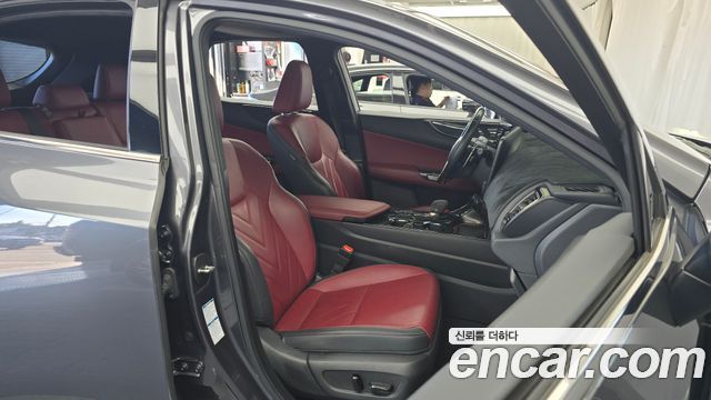 Lexus NX 2023 — photo 16