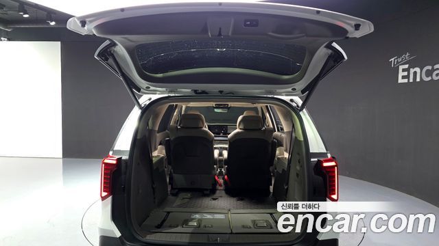 Kia Canival 2025 — photo 23