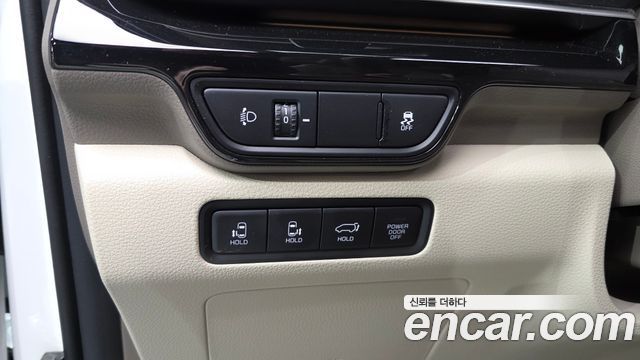 Kia Canival 2025 — photo 25