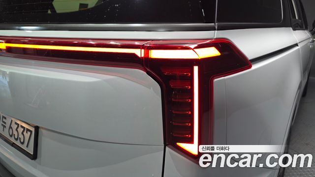 Kia Canival 2025 — photo 9
