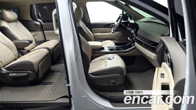 Kia Canival 2025 — photo 16