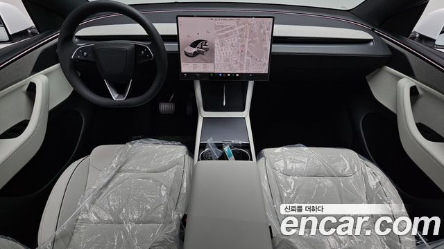 Tesla Model Y 2026 — photo 10