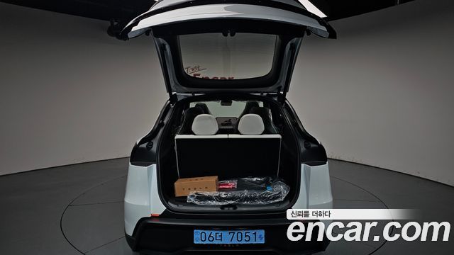 Tesla Model Y 2026 — photo 26
