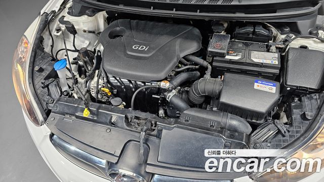 Hyundai AVANTE 2013 — photo 6