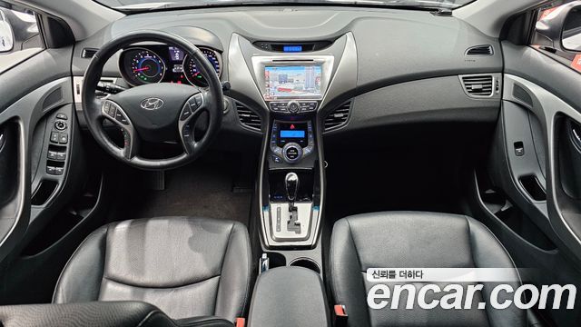 Hyundai AVANTE 2013 — photo 7