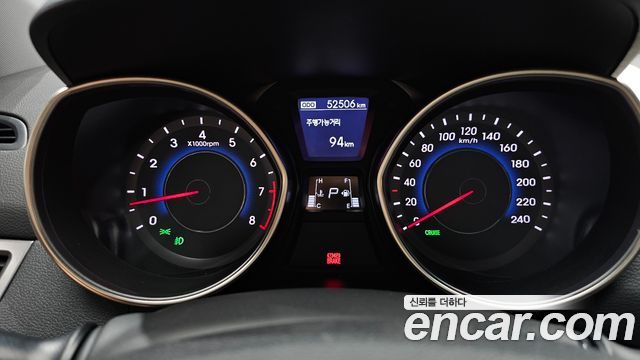 Hyundai AVANTE 2013 — photo 8