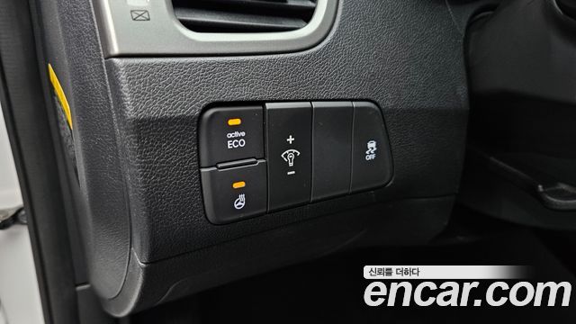 Hyundai AVANTE 2013 — photo 14