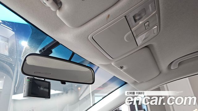 Hyundai AVANTE 2013 — photo 15