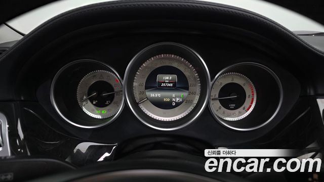 Mercedes-Benz CLS-Class 2015 — photo 8