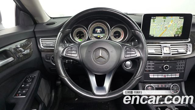 Mercedes-Benz CLS-Class 2015 — photo 12