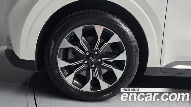 Kia Canival 2021 — photo 5