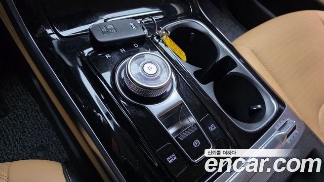 Kia Canival 2021 — photo 12