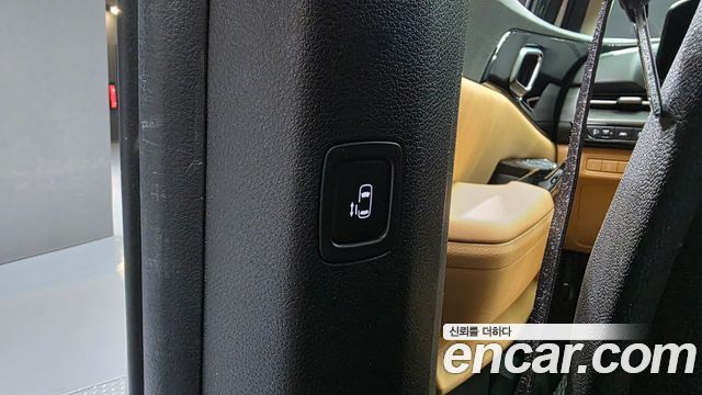 Kia Canival 2021 — photo 24