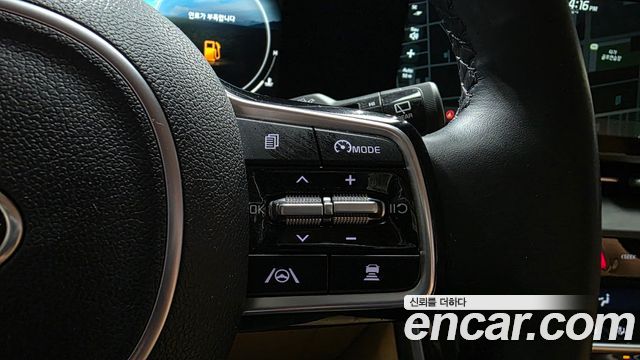 Kia Canival 2021 — photo 25