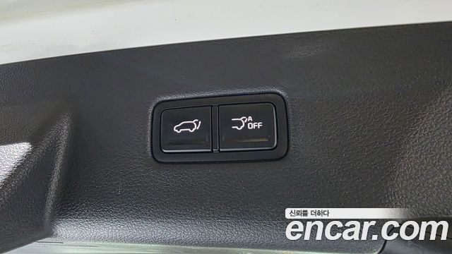 Kia Canival 2021 — photo 33