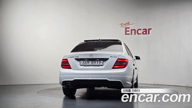 Mercedes-Benz C-Class 2014 — photo 4