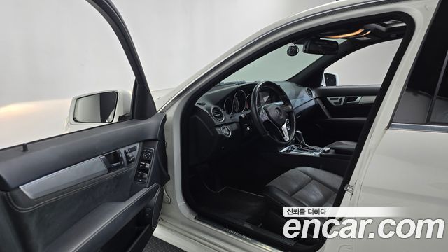 Mercedes-Benz C-Class 2014 — photo 10