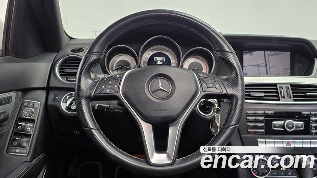 Mercedes-Benz C-Class 2014 — photo 13