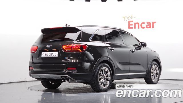 Kia Sorento 2019 — photo 2